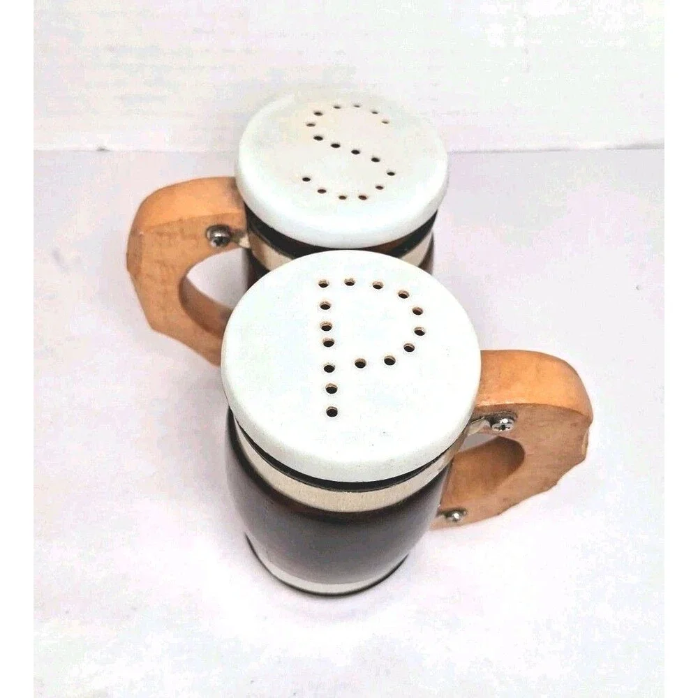Vintage Amber Brown Glass Beer Mug Salt and Pepper Shakers saloon mancave
